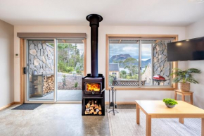 Freycinet Stone Studio 7 - Quartz
